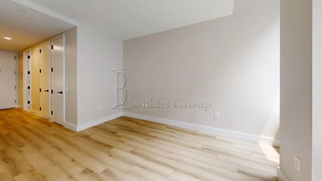 95 Wall St. in Financial District 95 Wall Street #1508, Manhattan, NY 10005 1