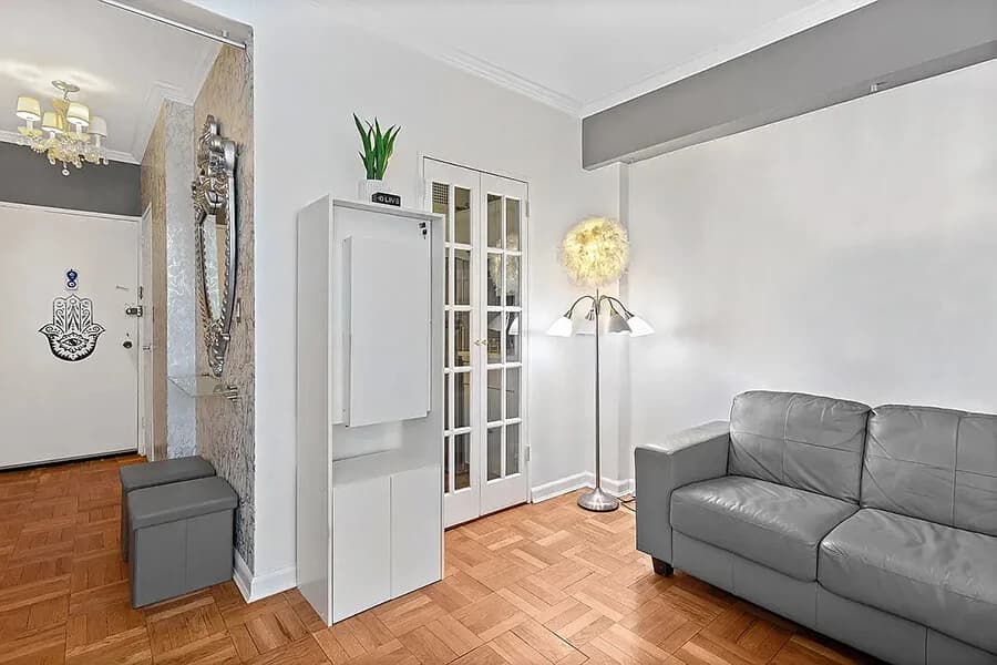 240 East 46 Street #10E, Manhattan, NY 10017 1