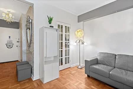240 East 46 Street #10E, Manhattan, NY 10017