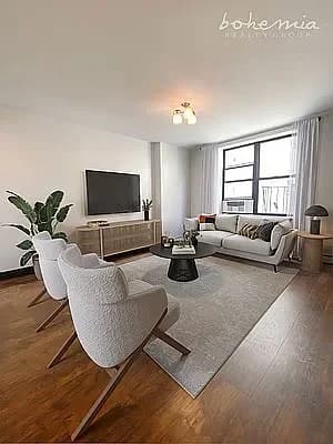 707 St Nicholas Avenue #4-A, Manhattan, NY 10031 apartment_living_room 1