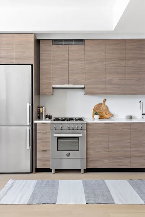 555 W 38 St #3214, Manhattan, NY 10018 1