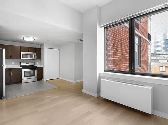 525 W 28Th St #1401, Manhattan, NY 10001 apartment_living_room 1