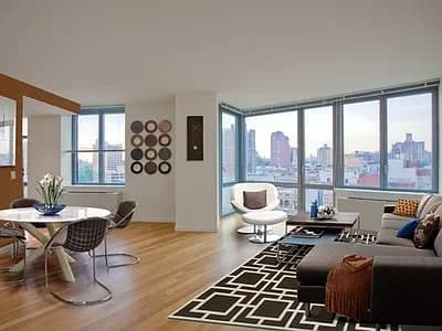 1 Morningside Drive #1102, Manhattan, NY 10025 apartment_living_room 1