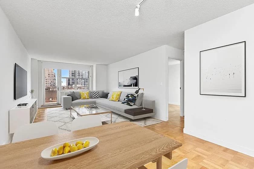 1675 York Avenue #11K, Manhattan, NY 10128 apartment_living_room 1