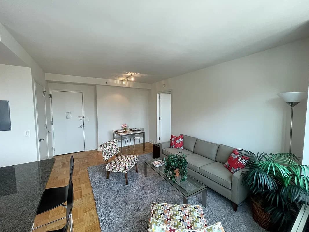 1510 Lexington Avenue #14E, Manhattan, NY 10029 apartment_living_room 1