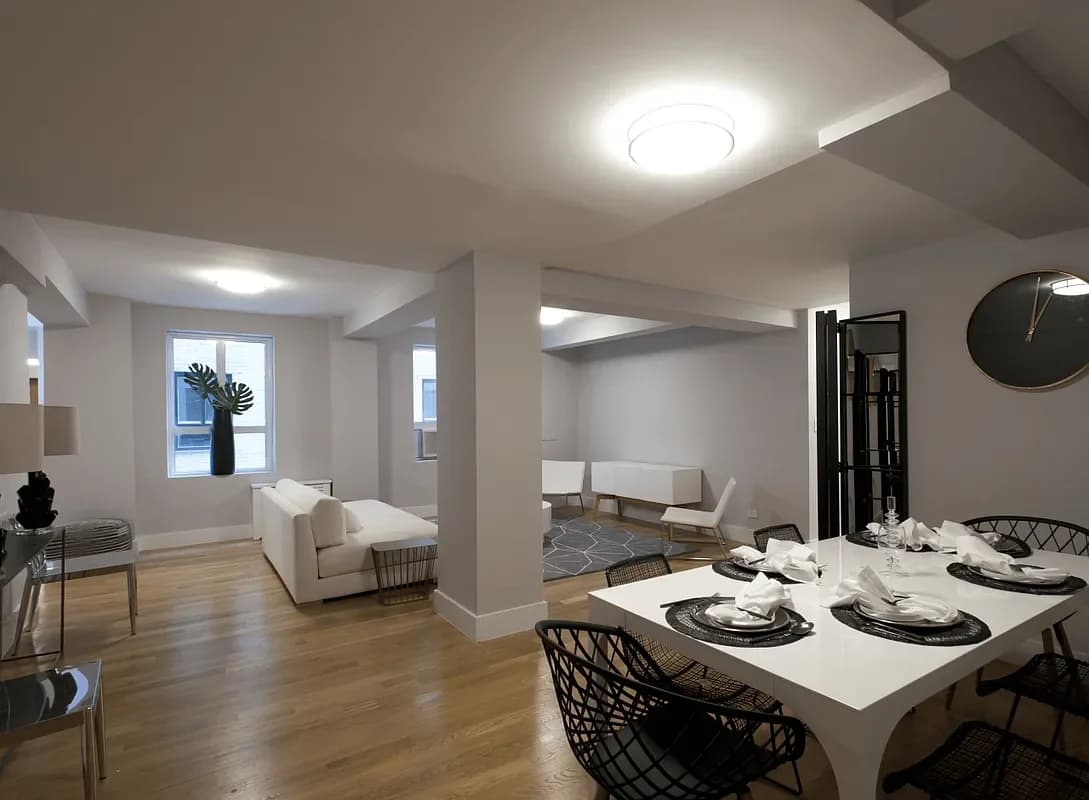 752 West End Avenue #19AB, Manhattan, NY 10025 apartment_living_room 1