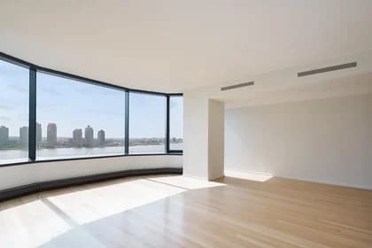 50 United Nations Plaza #14-B, Manhattan, NY 10017