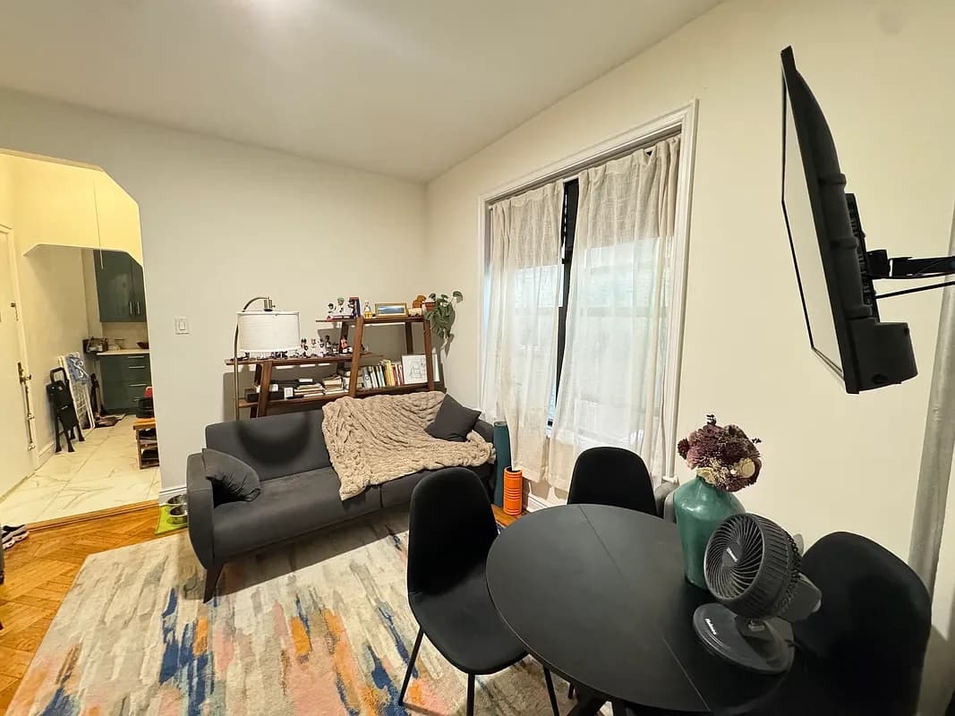 560 Prospect Place #14, Brooklyn, NY 11238 apartment_living_room 1