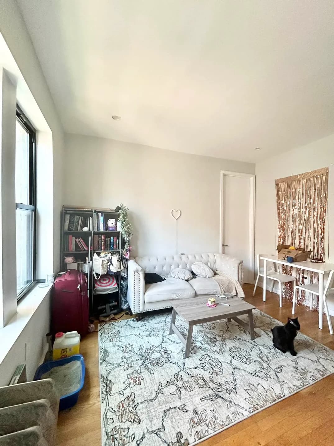 517 W 180 St #18, Manhattan, NY 10033 apartment_living_room 1