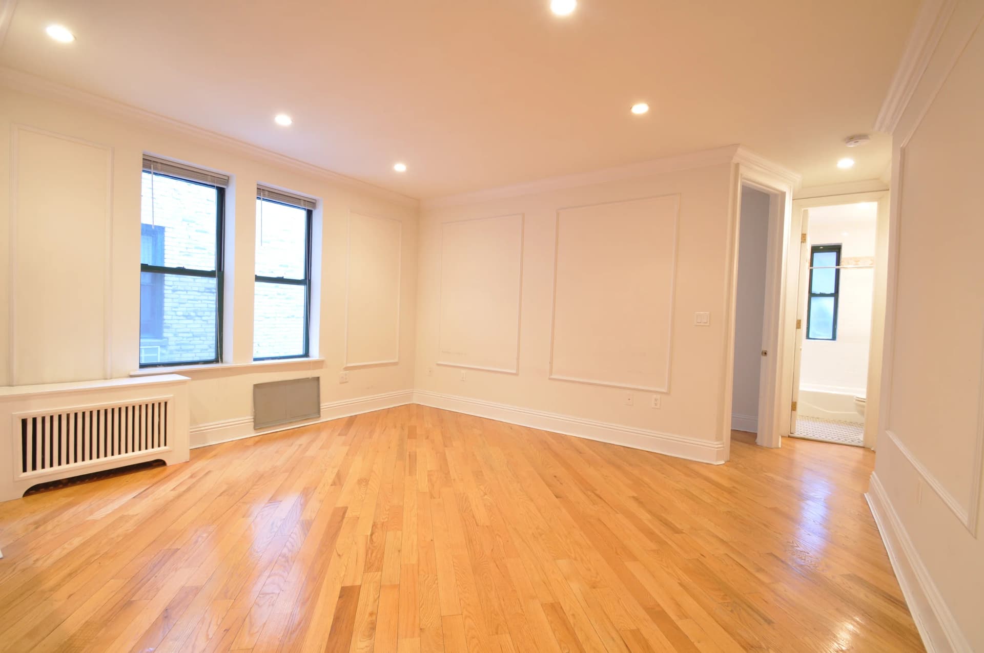 226 E 70 St #5A, Manhattan, NY 10021 1