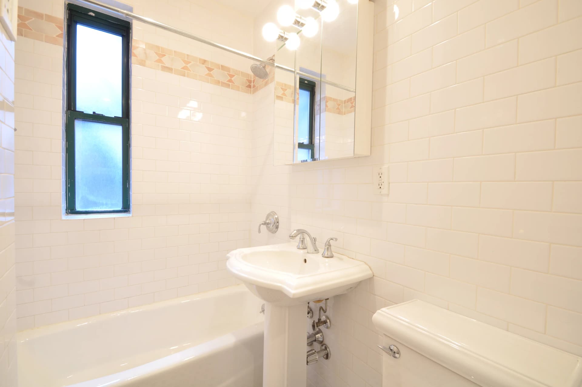 226 E 70 St #5A, Manhattan, NY 10021 1