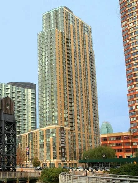 Riverview North 4-75 48 Avenue #001-2505, Queens, NY 11109 1
