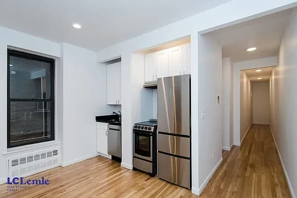 450 East 81 Street #1B, Manhattan, NY 10028 apartment_kitchen 1