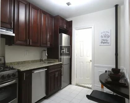 211 East 88 Street #3, Manhattan, NY 10128