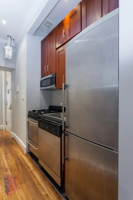 234 Mott Street #2A, Manhattan, NY 10012 1