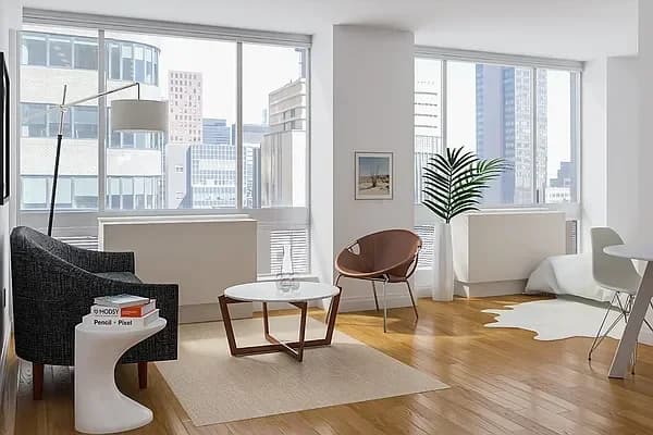 150 East 44 Street #36F, Manhattan, NY 10017