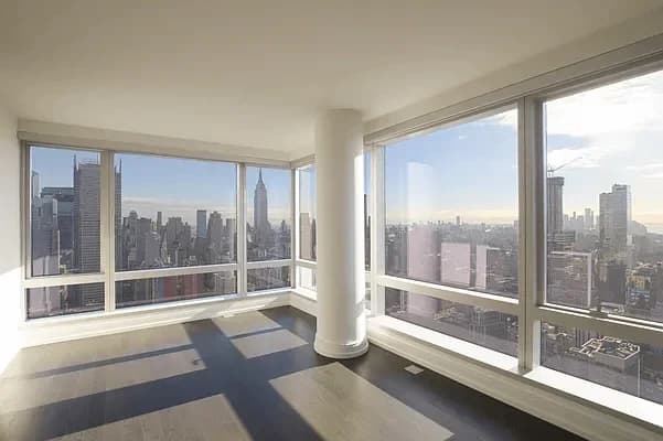 555 10 Avenue #16E, Manhattan, NY 10018