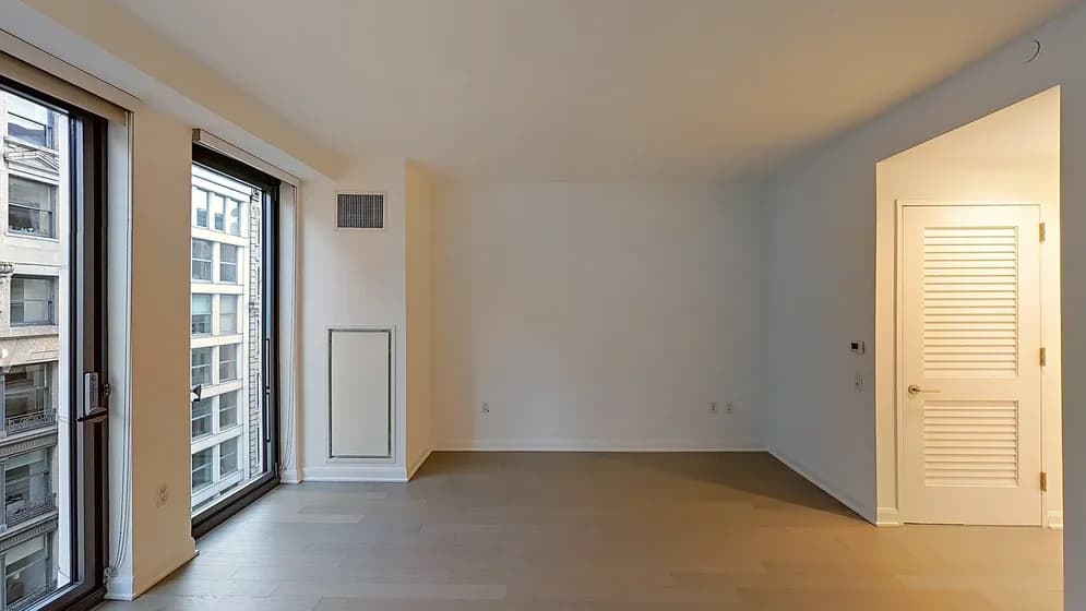 6 West 22 Street #1706, Manhattan, NY 10010 apartment_living_room 1