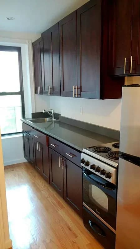 309 East 61 Street #10, Manhattan, NY 10065 apartment_kitchen 1