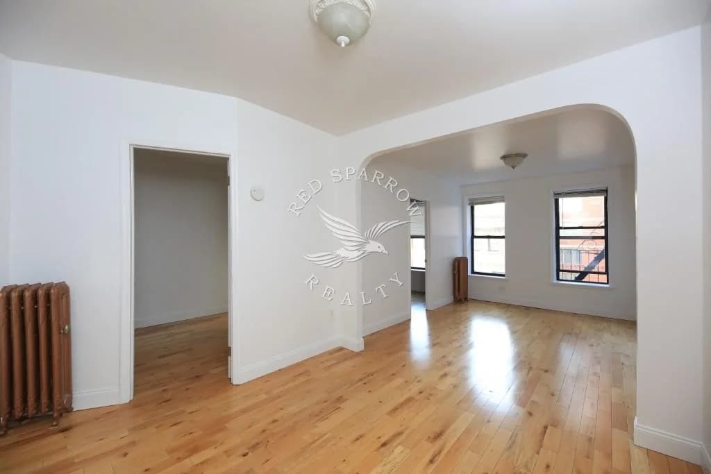 115 East 96 Street #23, Manhattan, NY 10029 apartment_living_room 1