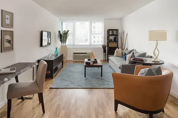 385 South End Avenue #6DD, Manhattan, NY 10280 apartment_living_room 1