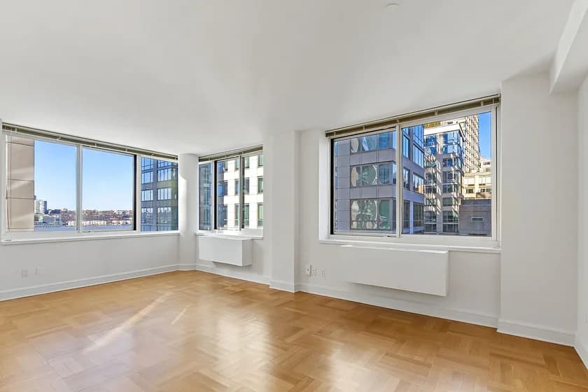 400 West 63 Street #0909, Manhattan, NY 10069 apartment_living_room 1