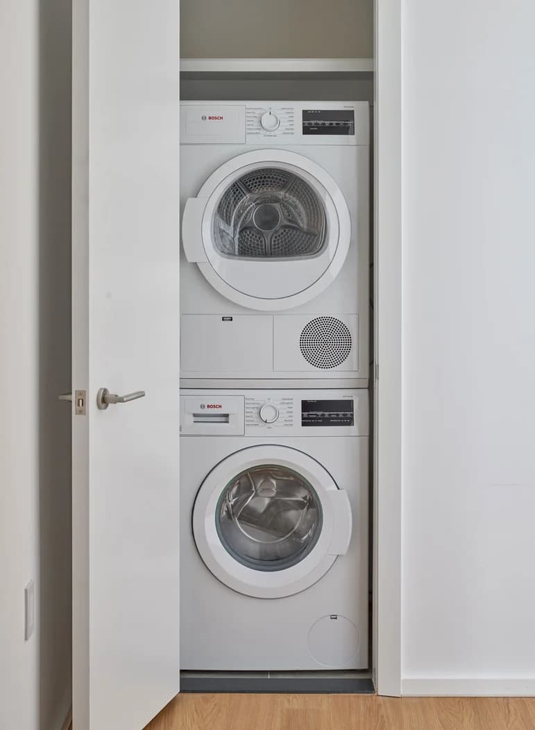 One Domino Square 5 South 5 Street #504, Brooklyn, NY 11249 1