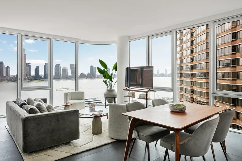 300 East 34 Street #28D, Manhattan, NY 10016 apartment_living_room 1