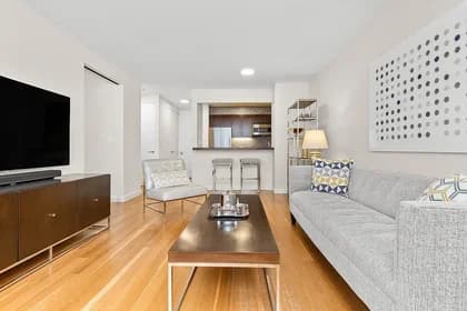 30 West 61 Street #11G, Manhattan, NY 10023