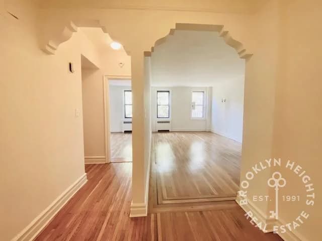 200 Clinton Street #3H, Brooklyn, NY 11201 1