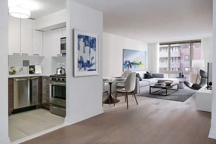 240 East 86 Street #19G, Manhattan, NY 10028