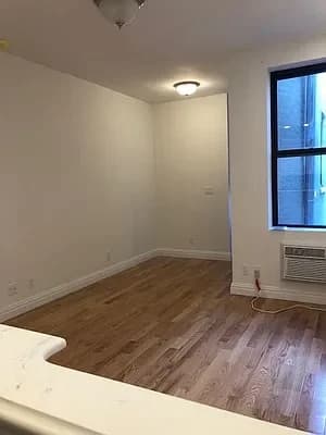 419 East 73 Street #2F, Manhattan, NY 10021 apartment_living_room 1
