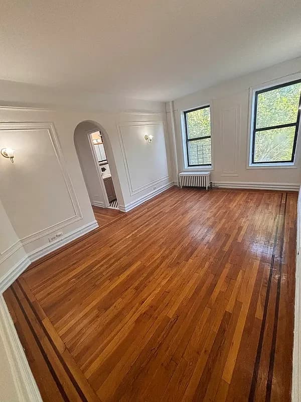 225 Bennett Avenue #4D, Manhattan, NY 10040 apartment_living_room 1