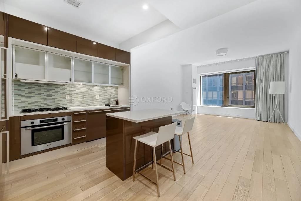 75 Wall Street #21A, Manhattan, NY 10005 1