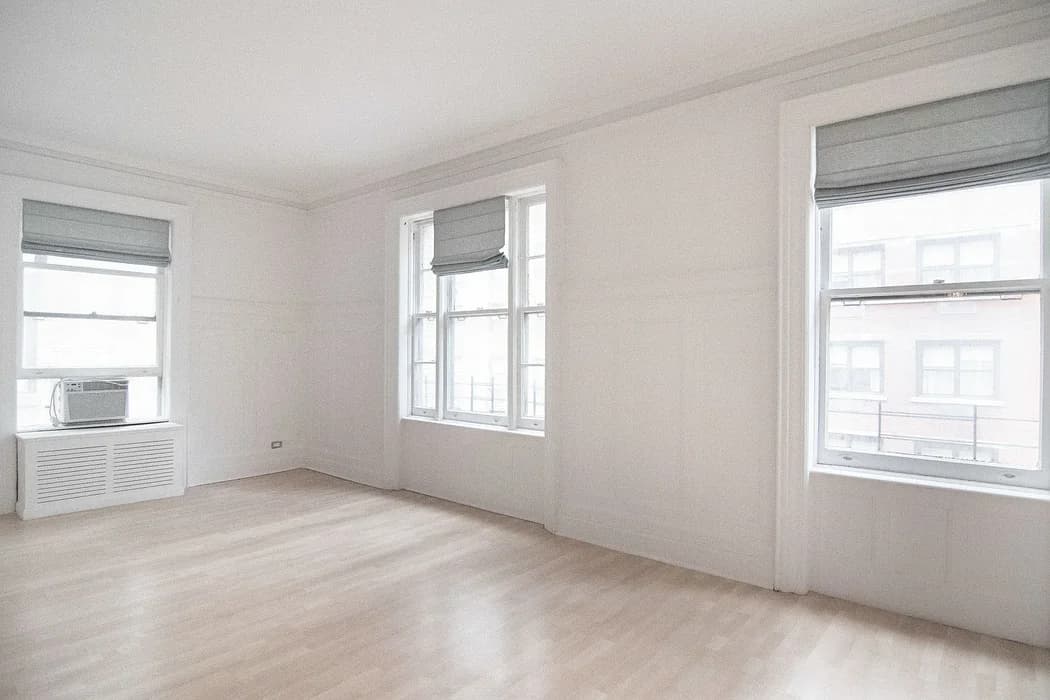 160 West 55 Street #9D, Manhattan, NY 10019 apartment_living_room 1