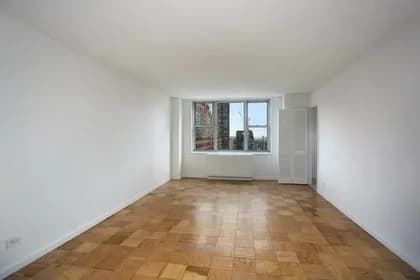 166 East 34 Street #712, Manhattan, NY 10016