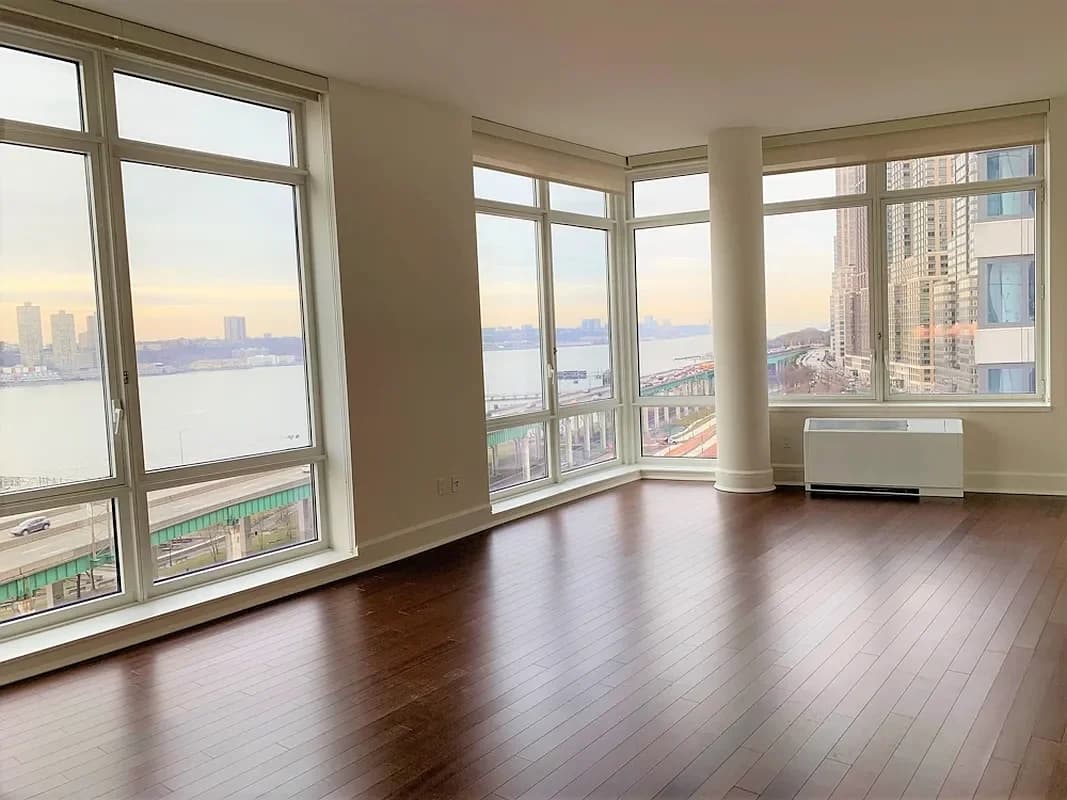 60 Riverside Boulevard #907, Manhattan, NY 10069 apartment_living_room 1