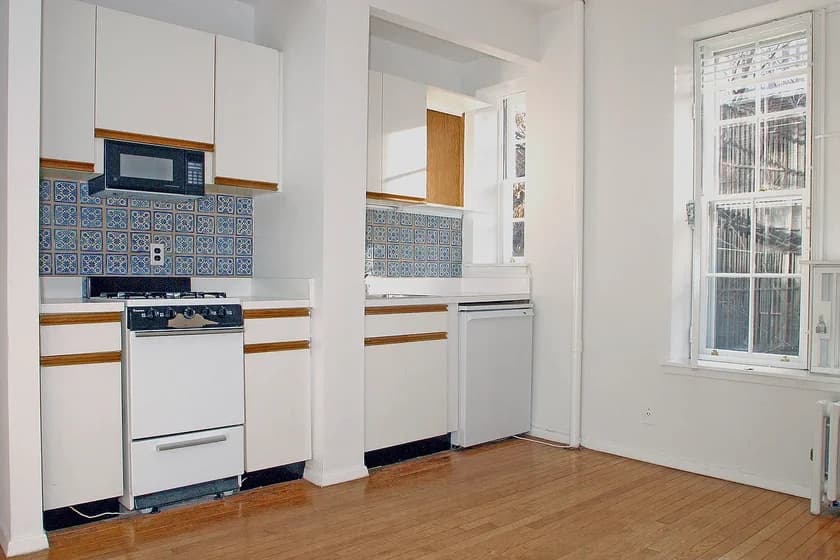 320 East 91 Street #3FW, Manhattan, NY 10128 apartment_kitchen 1