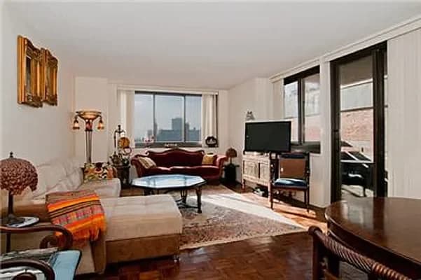 347 West 57 Street #27-F, Manhattan, NY 10019 apartment_living_room 1