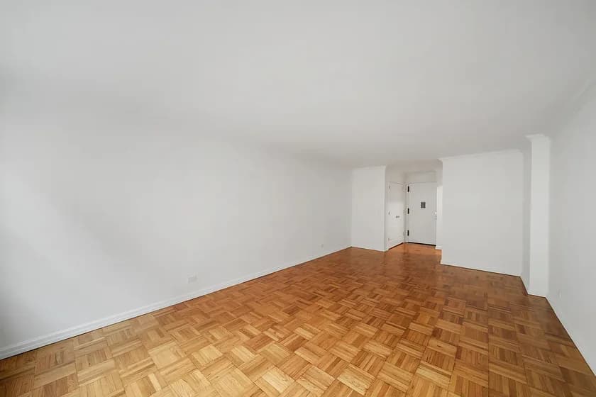 315 West 57 Street #10K, Manhattan, NY 10019 apartment_living_room 1