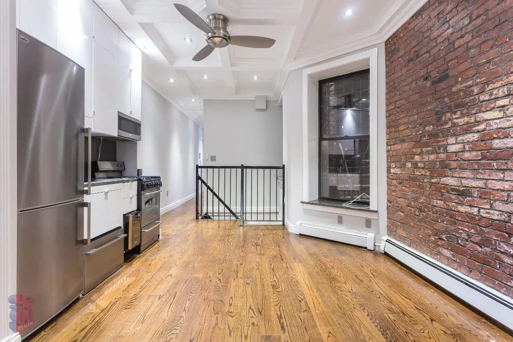 15 West 103 Street #1C, Manhattan, NY 10025 1