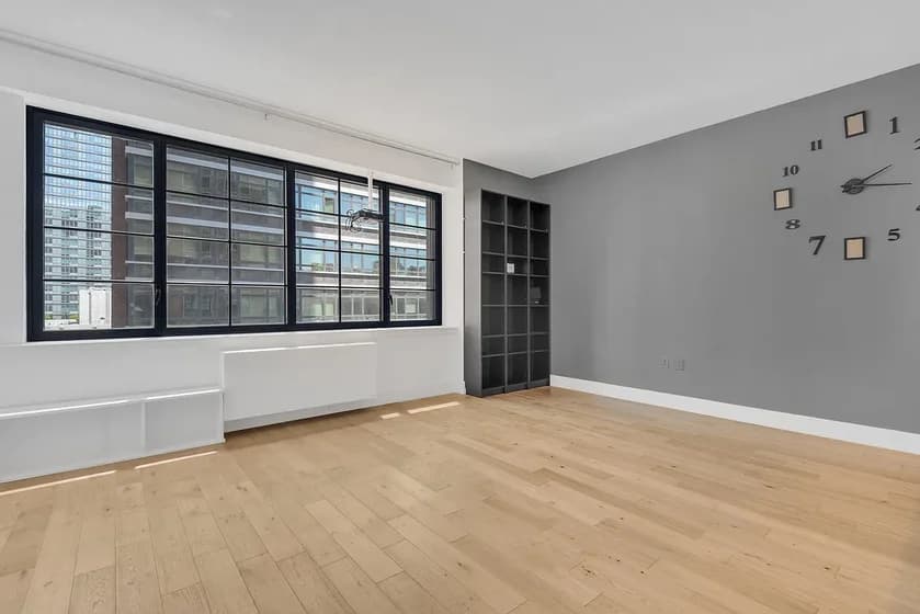 27-21 44 Drive #905, Queens, NY 11101 apartment_living_room 1