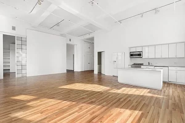 438 West 37 Street #PHA, Manhattan, NY 10018