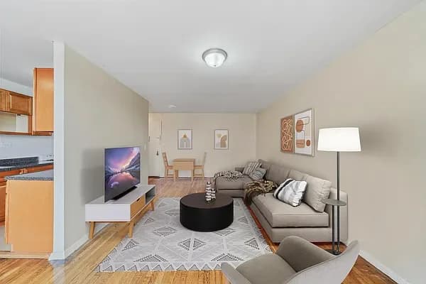 210 West 251 Street #7-L, Bronx, NY 10471 apartment_living_room 1
