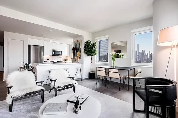 29-22 Northern Boulevard #3814, Queens, NY 11101