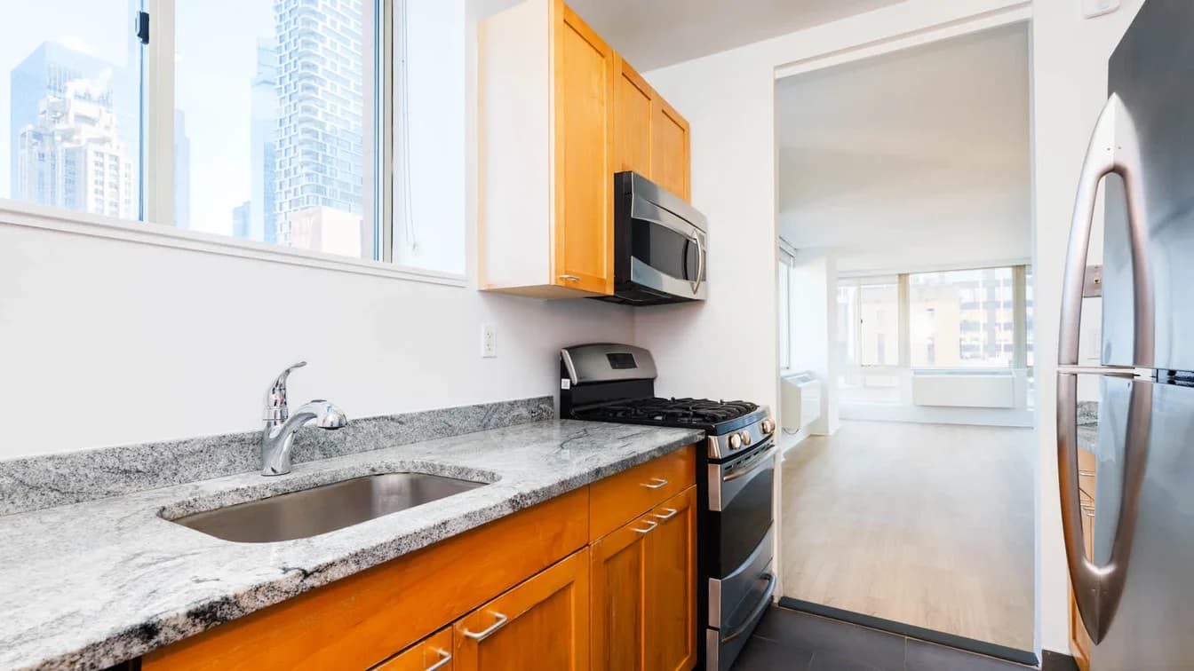 Longacre House 305 West 50 Street #26J, Manhattan, NY 10019 1