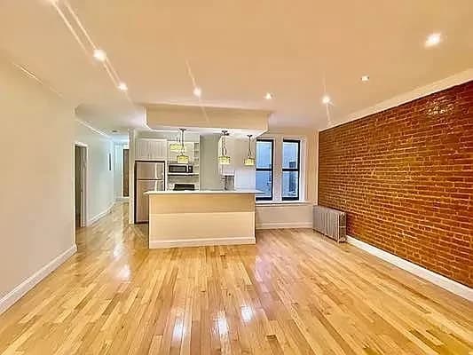 382 Wadsworth Avenue #1-B, Manhattan, NY 10040