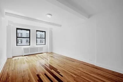 253 West 72 Street #609, Manhattan, NY 10023