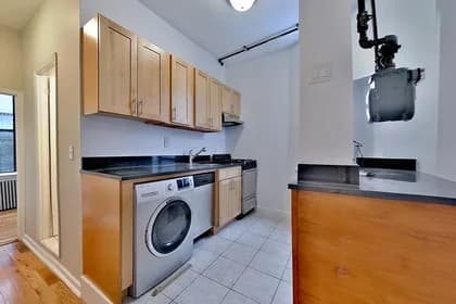 543 East 5 Street #2, Manhattan, NY 10009