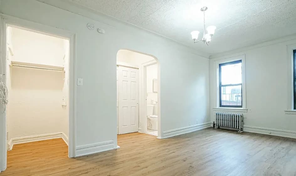 299 Adelphi Street #403, Brooklyn, NY 11205 apartment_living_room 1